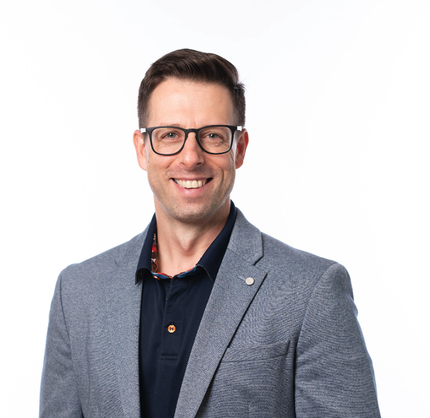 Nicolas Barrière Président, Co-fondateur et Consultant en Stratégie d’Affaires